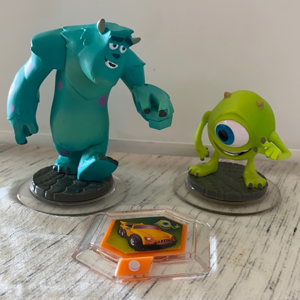 Disney Infinity Monsters,Inc. figurines power disc
